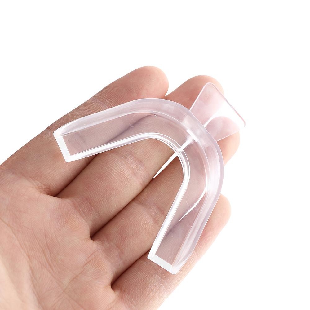 Siliconen nachtmondbeschermer  - Teeth Whitening Mouth Guard recensie en prijs